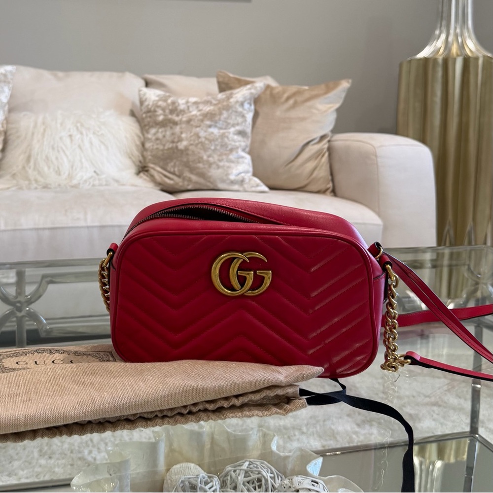 Gucci GG Marmont SMALL Crossbody Bag - Picture 3 of 7